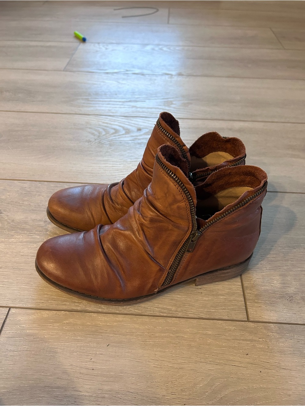 Miz Mooz Luna Leather Ankle Boots Brandy Brown Ruched Side Zip Boho Booties